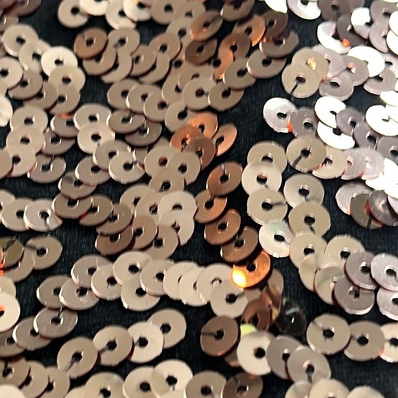 TORRID Rose Gold Sequins Stretchy Mini Skirt Size 2X Like New - Picture 13 of 15